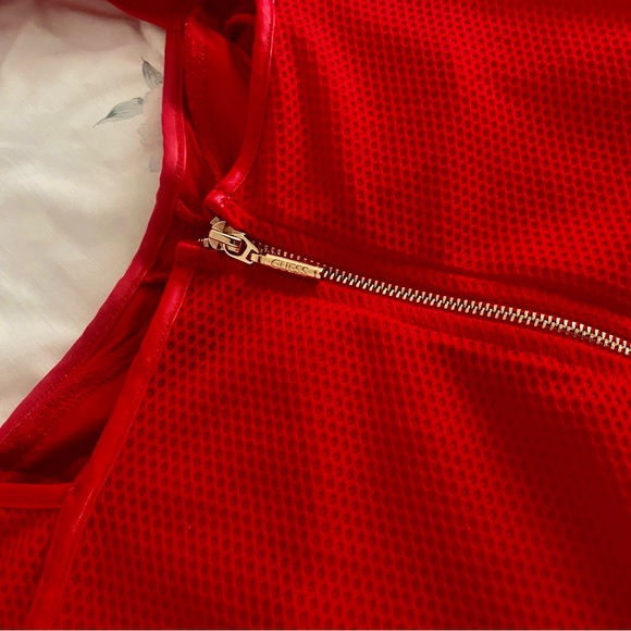 GUESS Red flounce sleeve blouse - Picture 4 of 6